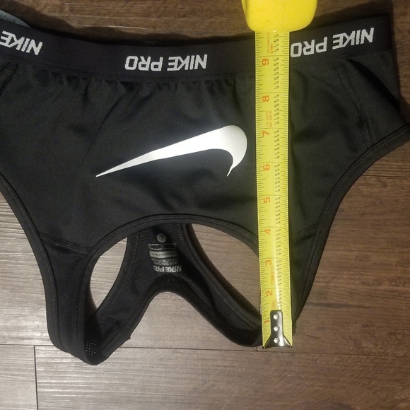 Youth Nike pro sport bra - Picture 2 of 2